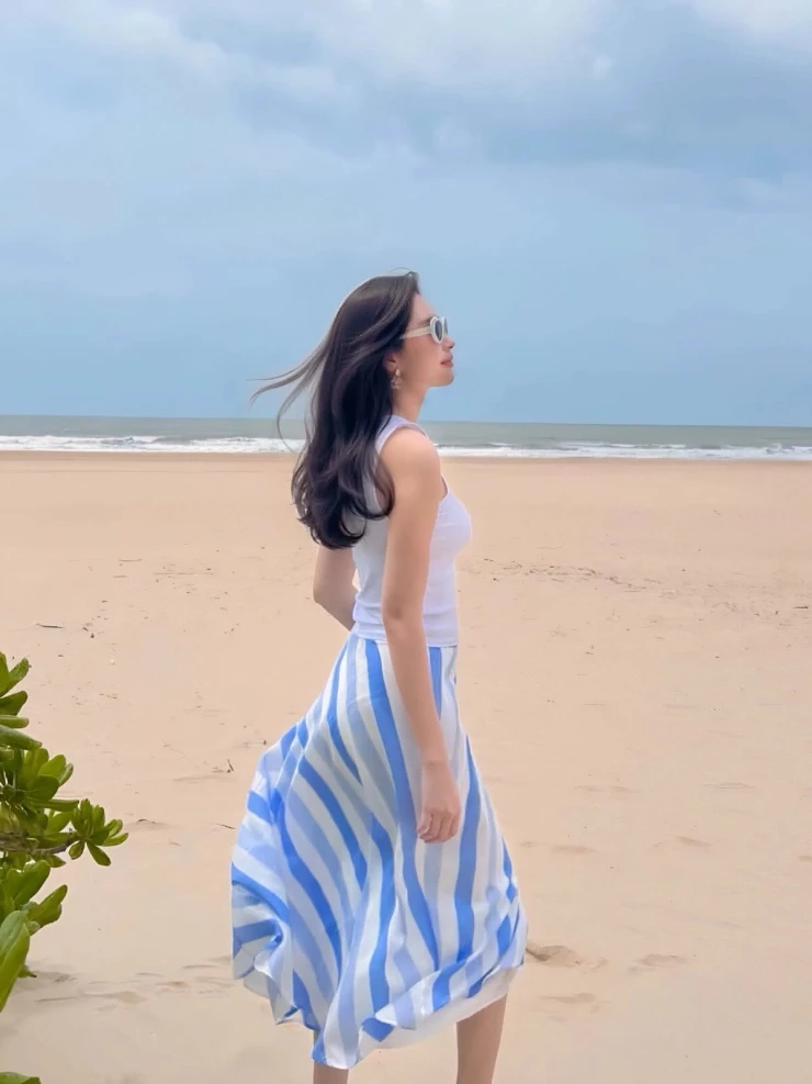 Ảnh sao 2/9: Phương Oanh chăm vào bếp dịp nghỉ lễ