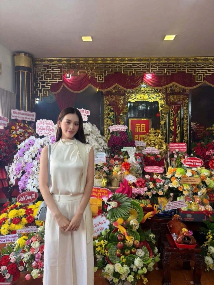 Ảnh sao 22/9: Hồng Đăng cảm ơn vợ vì 25 năm đồng hành Ảnh sao 22/9: Hồng Đăng cảm ơn vợ vì 25 năm đồng hành