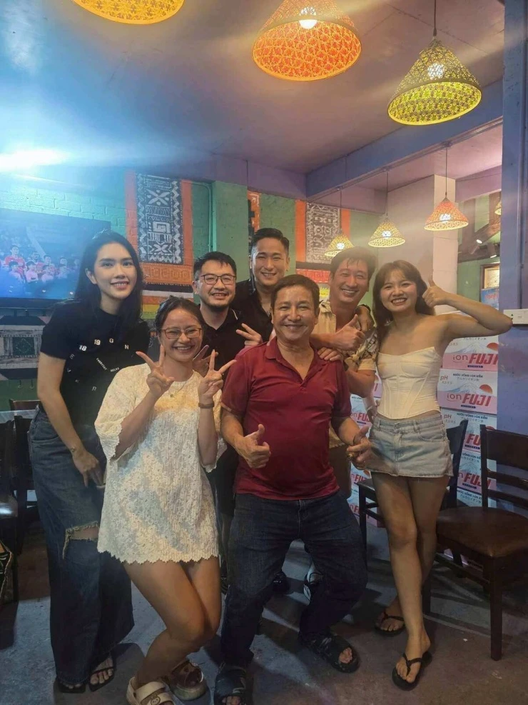 Ảnh sao 23/8: Thu Trang lấy lại nhan sắc sau tai nạn