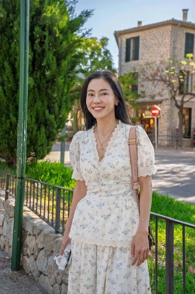 Ảnh sao 26/9: Diễn viên Kim Ngọc bán bánh mì mưu sinh ở Mỹ Ảnh sao 26/9: Diễn viên Kim Ngọc bán bánh mì mưu sinh ở Mỹ