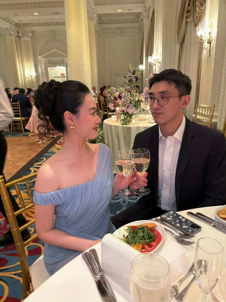 Ảnh sao 28/7: Tăng Thanh Hà mặc đồ bơi khoe dáng gái 3 con
