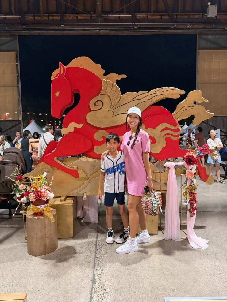 Ảnh sao 28/9: Hoàng Oanh trân trọng giây phút thảnh thơi bên con Ảnh sao 28/9: Hoàng Oanh trân trọng giây phút thảnh thơi bên con