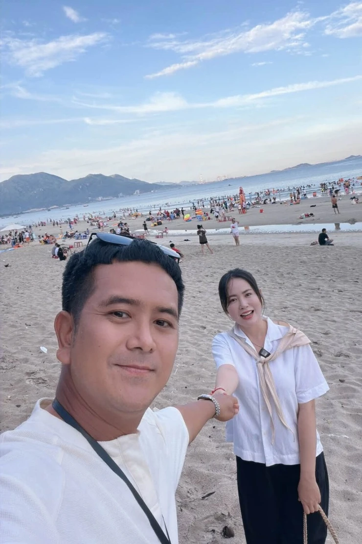 Ảnh sao 29/6: Mai Phương Thúy khoe vẻ gợi cảm trên sân tennis