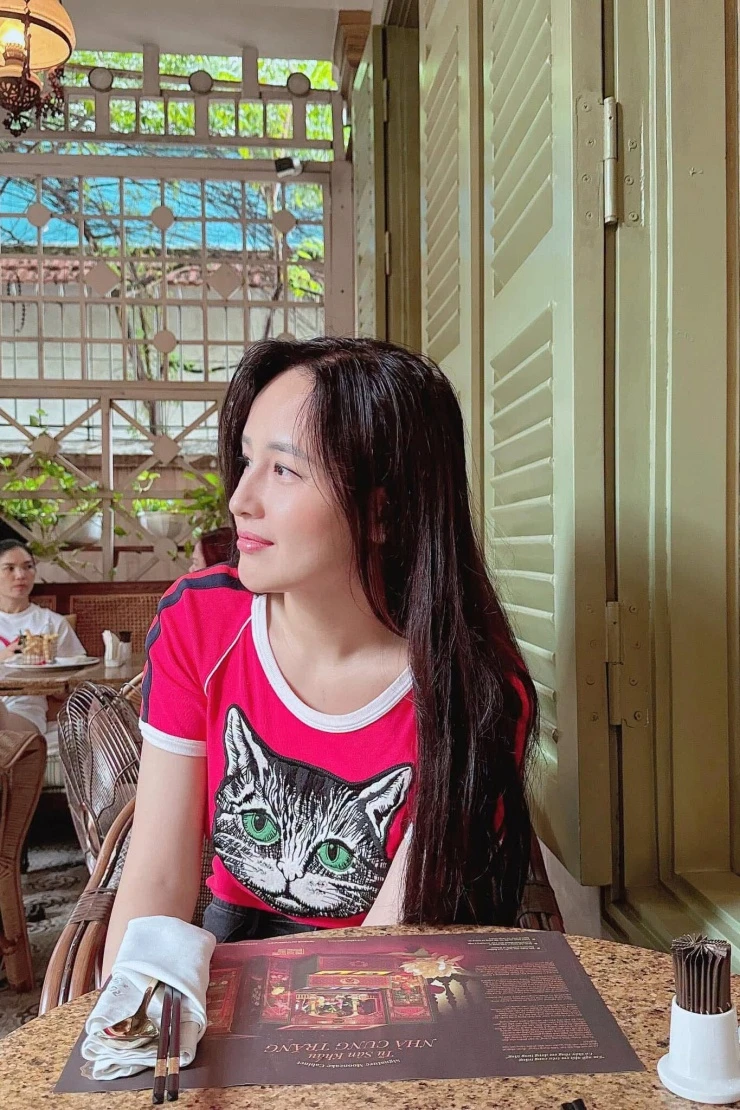 Ảnh sao 3/9: Hoa hậu Mai Phương Thúy mong có người yêu Ảnh sao 3/9: Hoa hậu Mai Phương Thúy mong có người yêu
