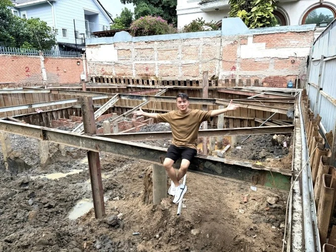 Ảnh sao 5/6: Bé Gạo nhà Ngô Thanh Vân ghi điểm vì ngoan ngoãn