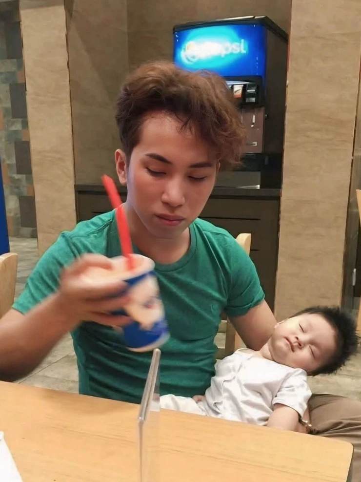 Ảnh sao 7/10: Khả Ngân vác bụng bầu đi sự kiện
