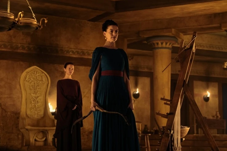 Anne Hathaway: Nàng thơ đặc biệt trong vũ trụ điện ảnh của Christopher Nolan