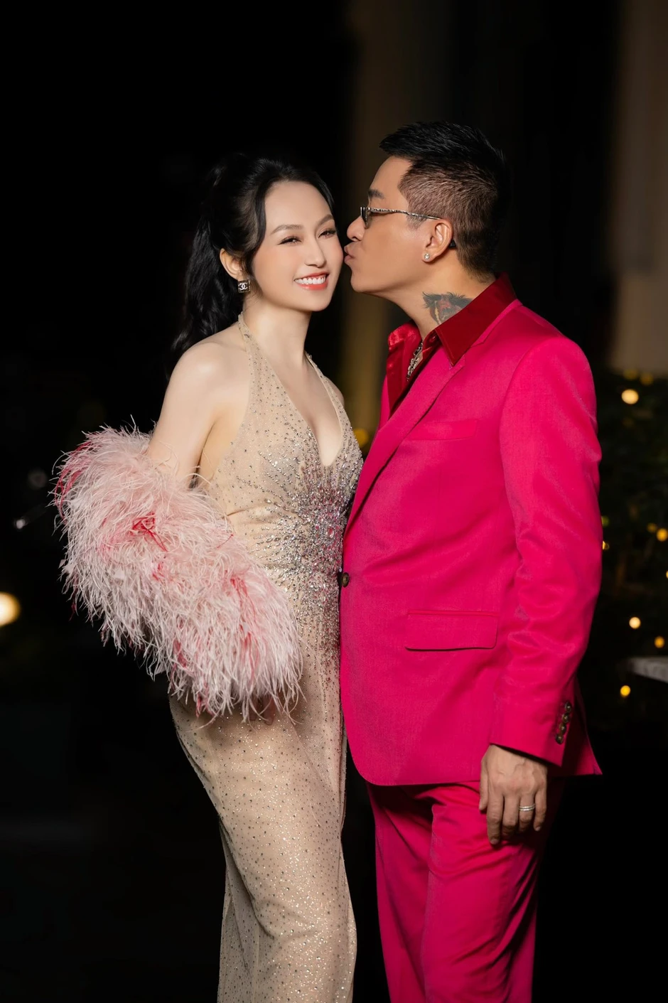 Bà xã 9X của Tuấn Hưng: "Giờ không chỉ là vợ chồng, còn là bạn đồng tu"