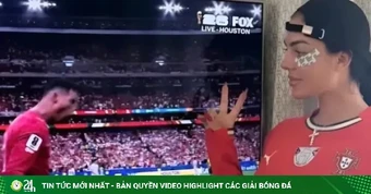 Bạn gái ăn mừng bàn thắng của Ronaldo