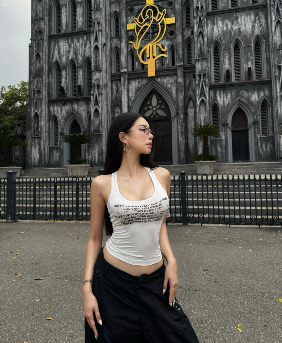 Bất ngờ check-in ở Nhà Thờ Lớn Hà Nội, hot girl khiến CĐM thích thú Bất ngờ check-in ở Nhà Thờ Lớn Hà Nội, hot girl khiến CĐM thích thú