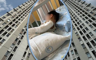 Bé trai 4 tuổi ngã từ tầng 11 chung cư xuống đất vì ngóng bố mẹ về nhà