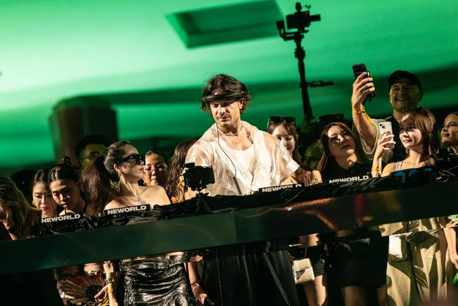 Bia Tuborg tiếp năng lượng cho trải nghiệm âm nhạc đa chiều đỉnh cao cùng 4.000 ravers tại Dinh Độc Lập Bia Tuborg tiếp năng lượng cho trải nghiệm âm nhạc đa chiều đỉnh cao cùng 4.000 ravers tại Dinh Độc Lập