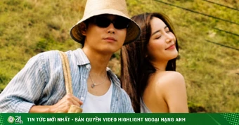 Bích Phương - Tăng Duy Tân tình tứ khi đi biển cùng hội bạn thân
