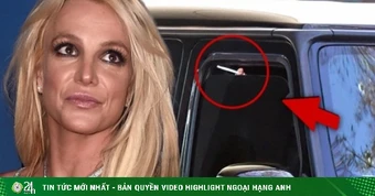 Britney Spears bị chỉ trích khi hút thuốc ở trạm xăng