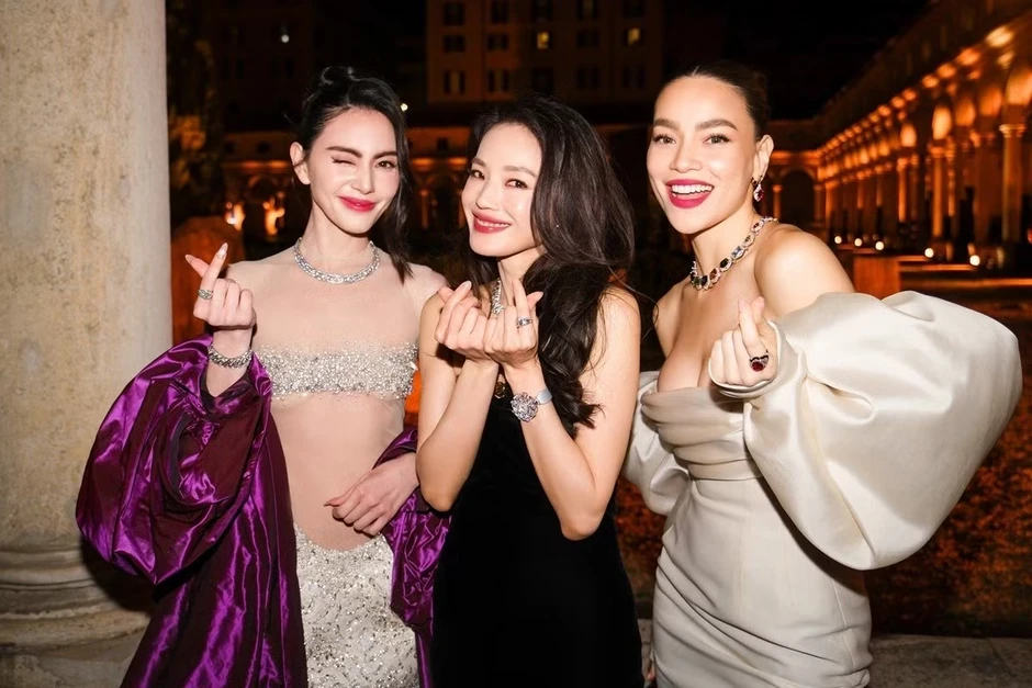 Bức ảnh khiến Lưu Diệc Phi xấu hổ Bức ảnh khiến Lưu Diệc Phi xấu hổ