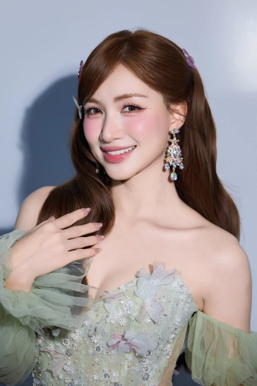 Bức ảnh nhiều mỹ nhân hot nhất showbiz Việt hiện tại