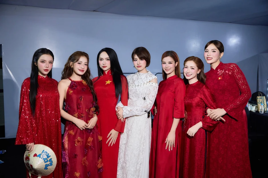 Bức ảnh nhiều mỹ nhân hot nhất showbiz Việt hiện tại