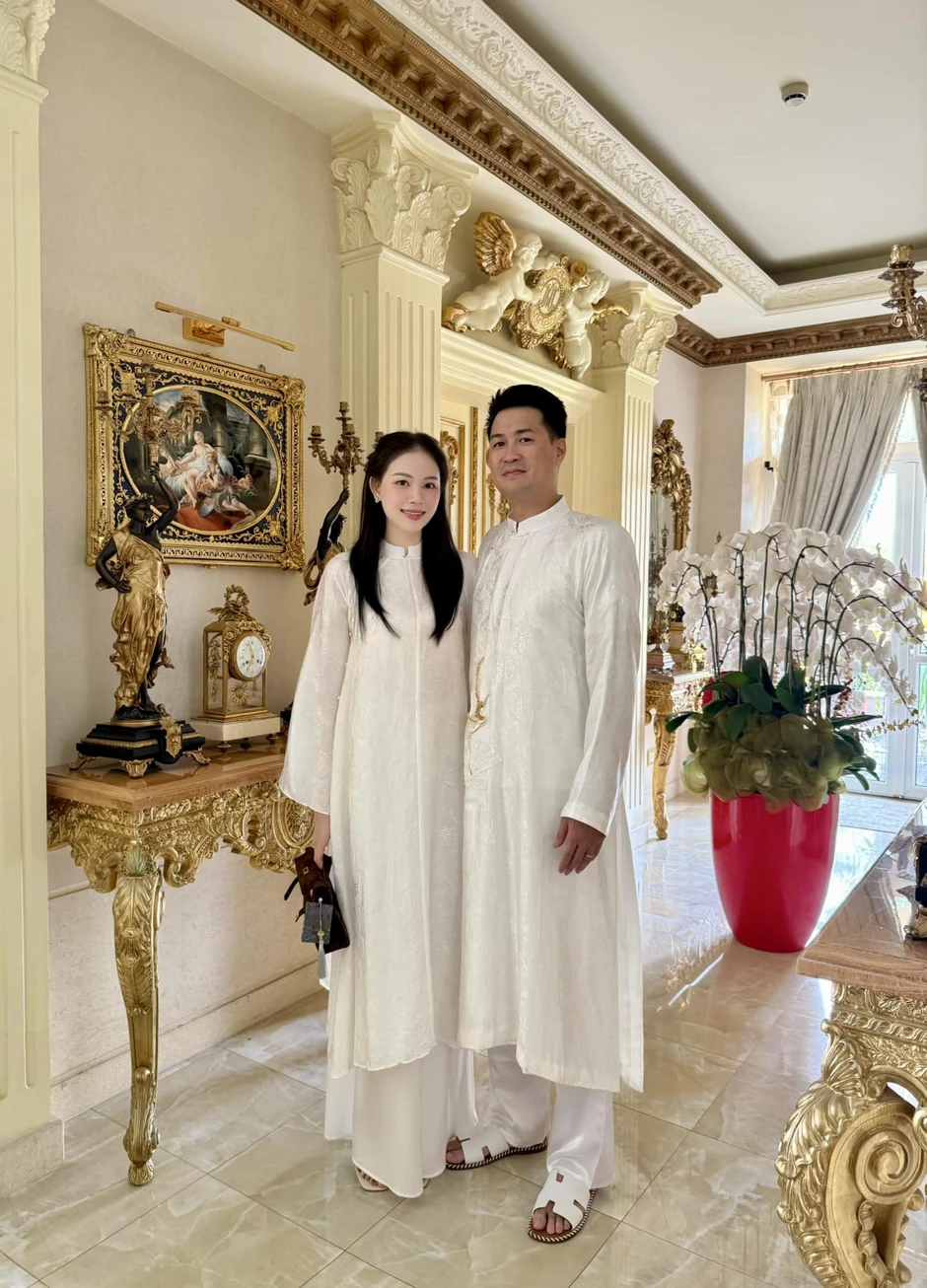 Bức ảnh Tiên Nguyễn đăng làm lộ bí mật Linh Rin - Phillip Nguyễn đang giấu kín?