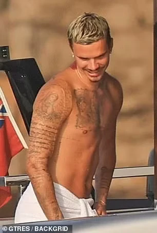 Cả nhà Beckham lại gây chú ý sau World Cup