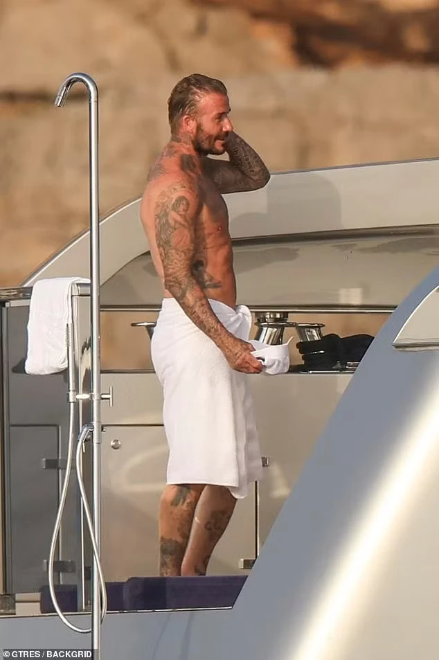 Cả nhà Beckham lại gây chú ý sau World Cup