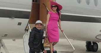 Ca sĩ Hà Phương lấy tỷ phú: "Áp lực chứ, chồng thành đạt thì cũng nhiều bóng hồng vây quanh"