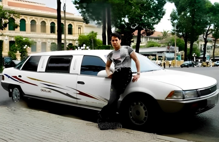 Ca sĩ Ngọc Sơn: U60 độc thân, ăn chay, sống trong biệt thự dát vàng trăm tỷ đồng