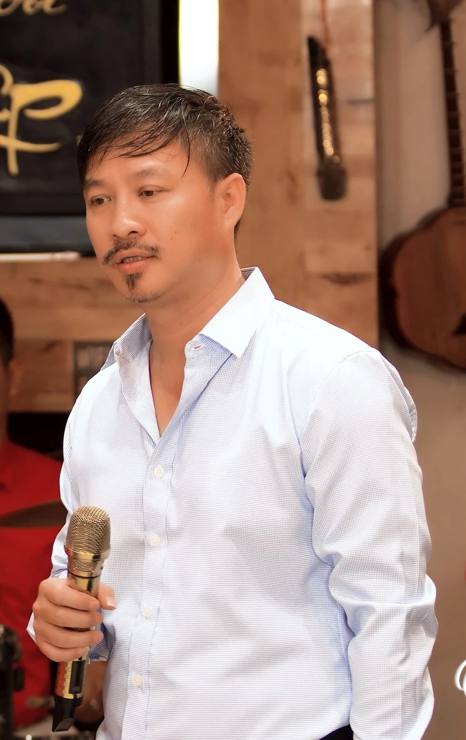 Ca sĩ Quang Lập bị cưỡng chế bàn giao nhà