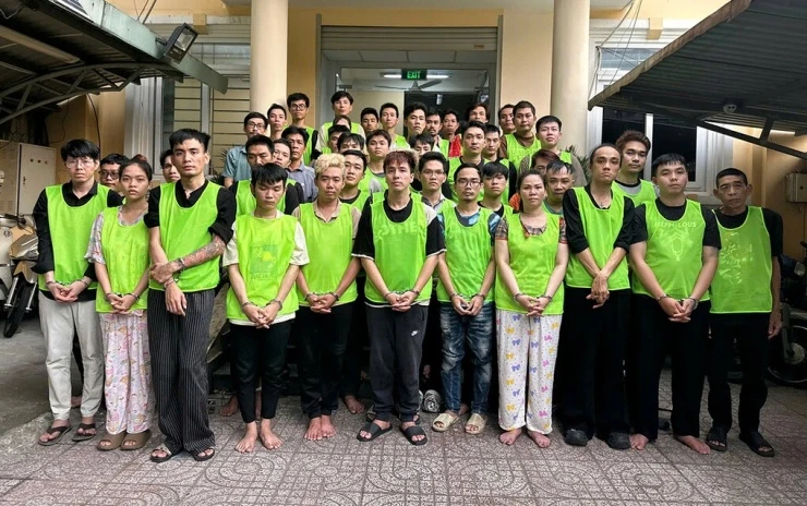 Ca sĩ Tăng Nhật Tuệ bị bắt vì liên quan ma túy