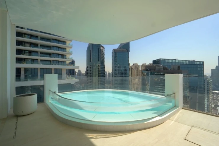 Căn hộ siêu sang trên bãi biển Dubai của Kha Mỹ Vân