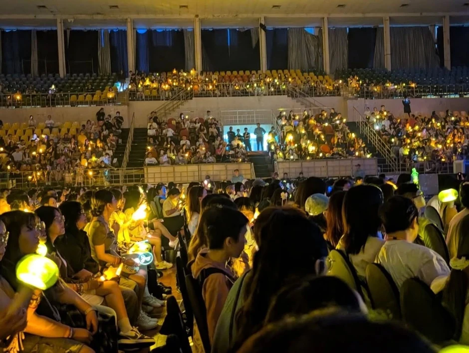 Cảnh ảm đạm, ế vé của nhiều nghệ sĩ Hàn đến Việt Nam Cảnh ảm đạm, ế vé của nhiều nghệ sĩ Hàn đến Việt Nam