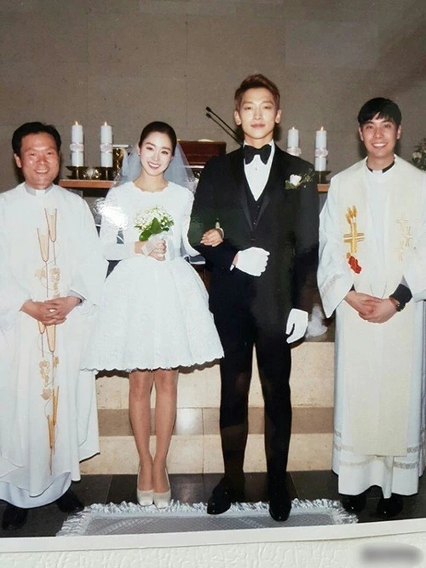 Cảnh tượng đáng lo ngại của vợ chồng Kim Tae Hee - Bi Rain tại nhà riêng 90 tỷ