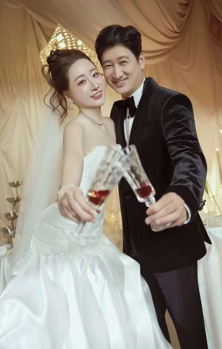 Cặp diễn viên phim giờ vàng gây sốt với bộ ảnh cưới ngọt ngào