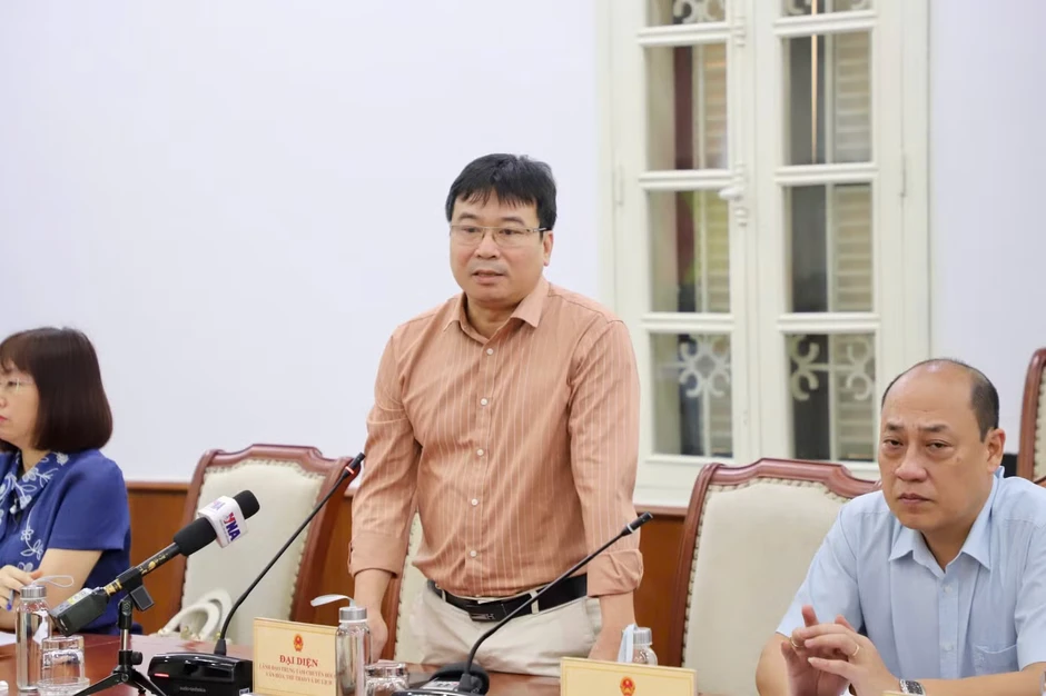 Chấn chỉnh hát nhép trên toàn quốc