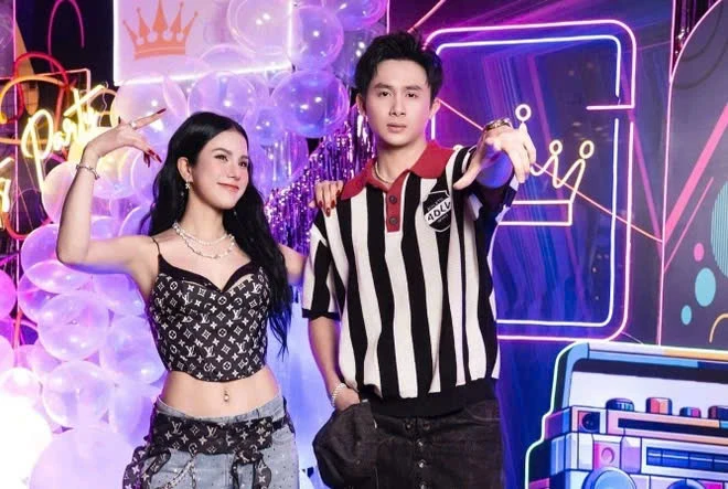Chị đẹp Diệp Lâm Anh được đón dâu bằng dàn xế chục tỷ: Ly hôn thiếu gia trong ồn ào, đang hẹn hò tình trẻ kém 11 tuổi Chị đẹp Diệp Lâm Anh được đón dâu bằng dàn xế chục tỷ: Ly hôn thiếu gia trong ồn ào, đang hẹn hò tình trẻ kém 11 tuổi