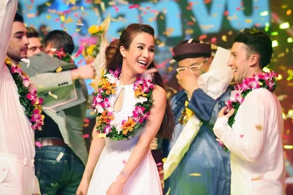 Chị đẹp Diệp Lâm Anh được đón dâu bằng dàn xế chục tỷ: Ly hôn thiếu gia trong ồn ào, đang hẹn hò tình trẻ kém 11 tuổi Chị đẹp Diệp Lâm Anh được đón dâu bằng dàn xế chục tỷ: Ly hôn thiếu gia trong ồn ào, đang hẹn hò tình trẻ kém 11 tuổi