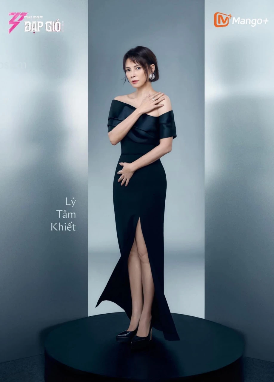 Chị Đẹp khổ nhất showbiz: Bị chồng "cắm sừng", giấu nhẹm giọng hát vạn người mê suốt 20 năm Chị Đẹp khổ nhất showbiz: Bị chồng "cắm sừng", giấu nhẹm giọng hát vạn người mê suốt 20 năm