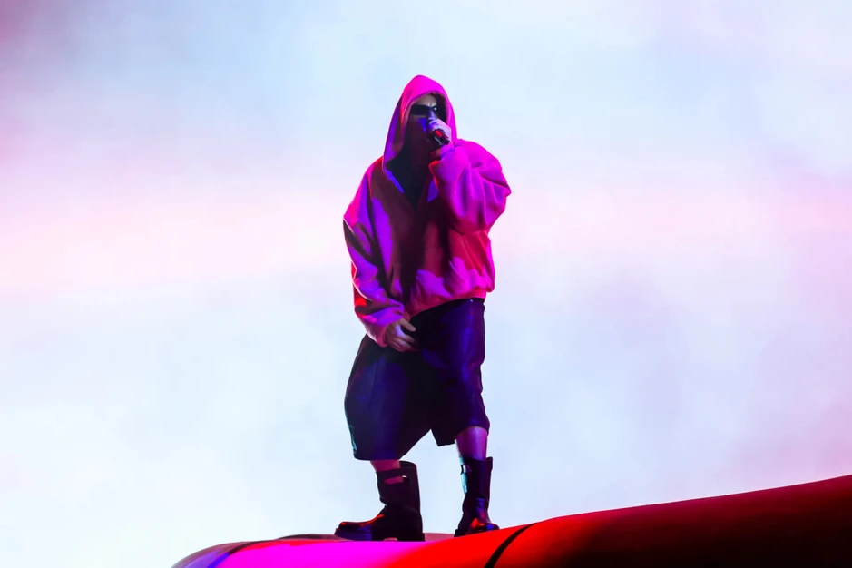 Chỉ Justin Bieber mới dám làm bật nhạc hát karaoke tại Coachella Chỉ Justin Bieber mới dám làm bật nhạc hát karaoke tại Coachella