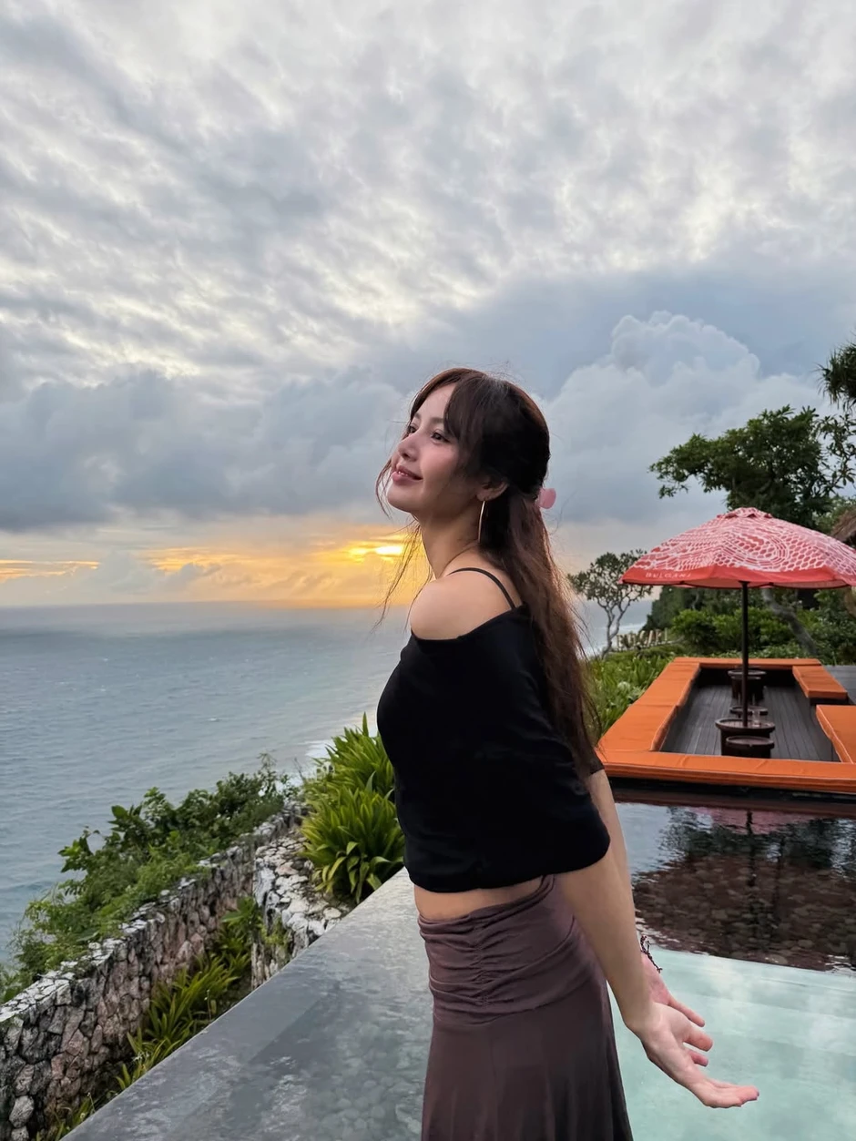 Chi tiết nói rõ tình trạng của Lisa (BLACKPINK) với bạn trai tỷ phú