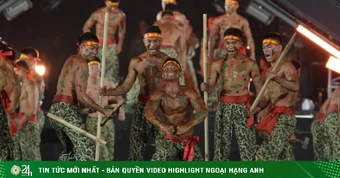 Chiến sĩ đặc công trình diễn ở concert Sao nhập ngũ