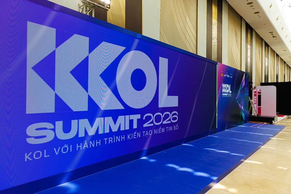 Chính thức lộ diện sân khấu KOL Summit 2026, thảm đỏ sẵn sàng đón hơn 1.500 nghệ sĩ, KOL và khách mời Chính thức lộ diện sân khấu KOL Summit 2026, thảm đỏ sẵn sàng đón hơn 1.500 nghệ sĩ, KOL và khách mời