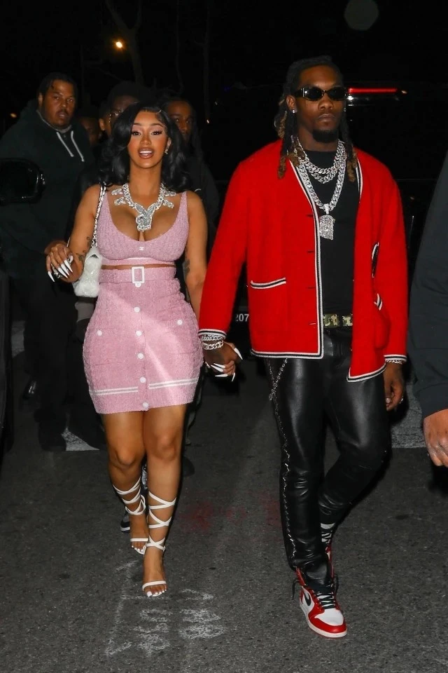 Chồng cũ Cardi B bị bắn bên ngoài sòng bạc