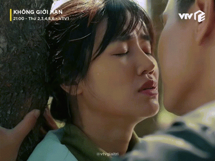 Chồng diễn viên Anh Đào bật cười trước cảnh hôn ngạt thở giữa vợ và Tô Dũng Chồng diễn viên Anh Đào bật cười trước cảnh hôn ngạt thở giữa vợ và Tô Dũng
