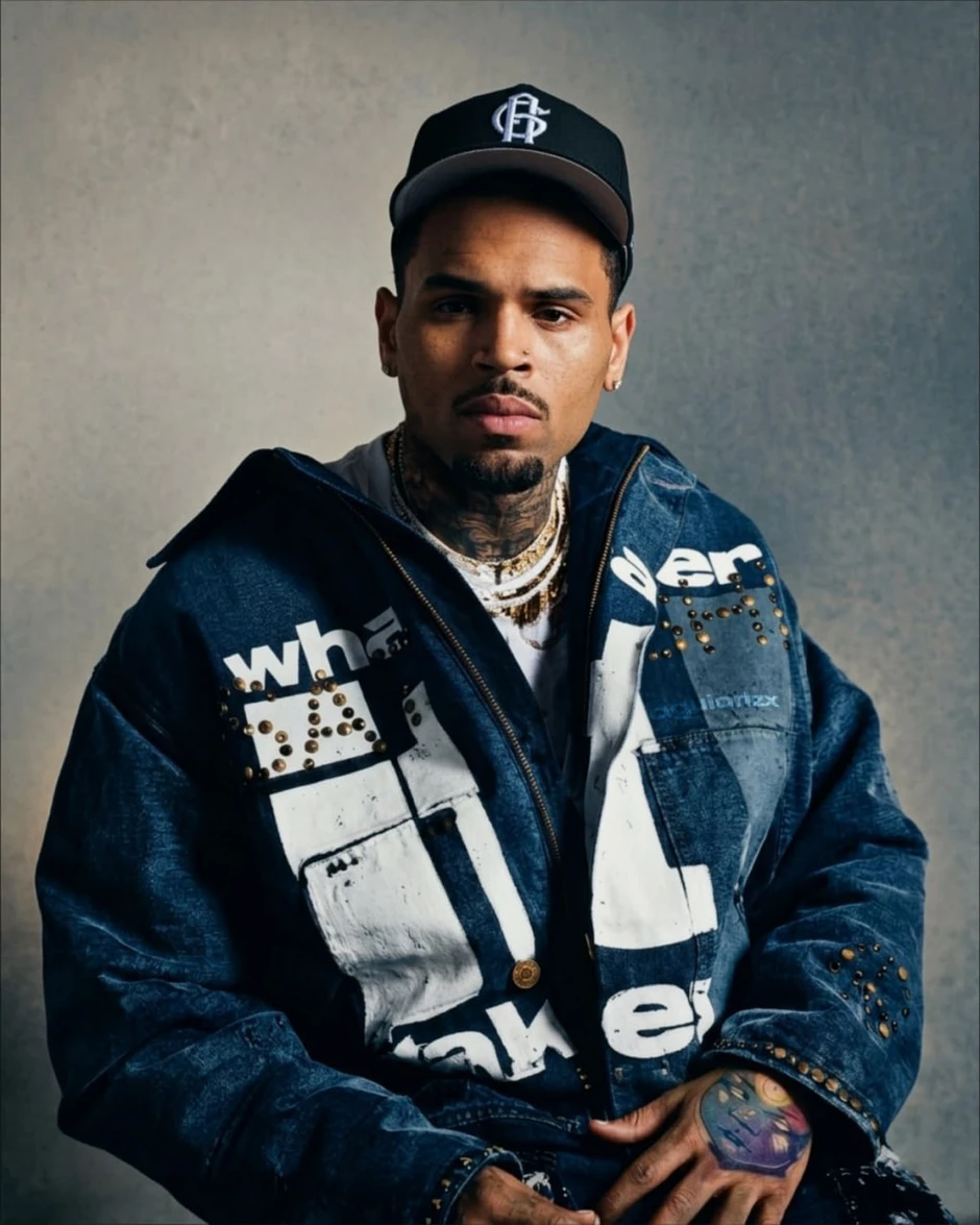 Chris Brown: Sa sút vì hành hung mỹ nhân tỷ phú, album chỉ xứng 1.3 điểm