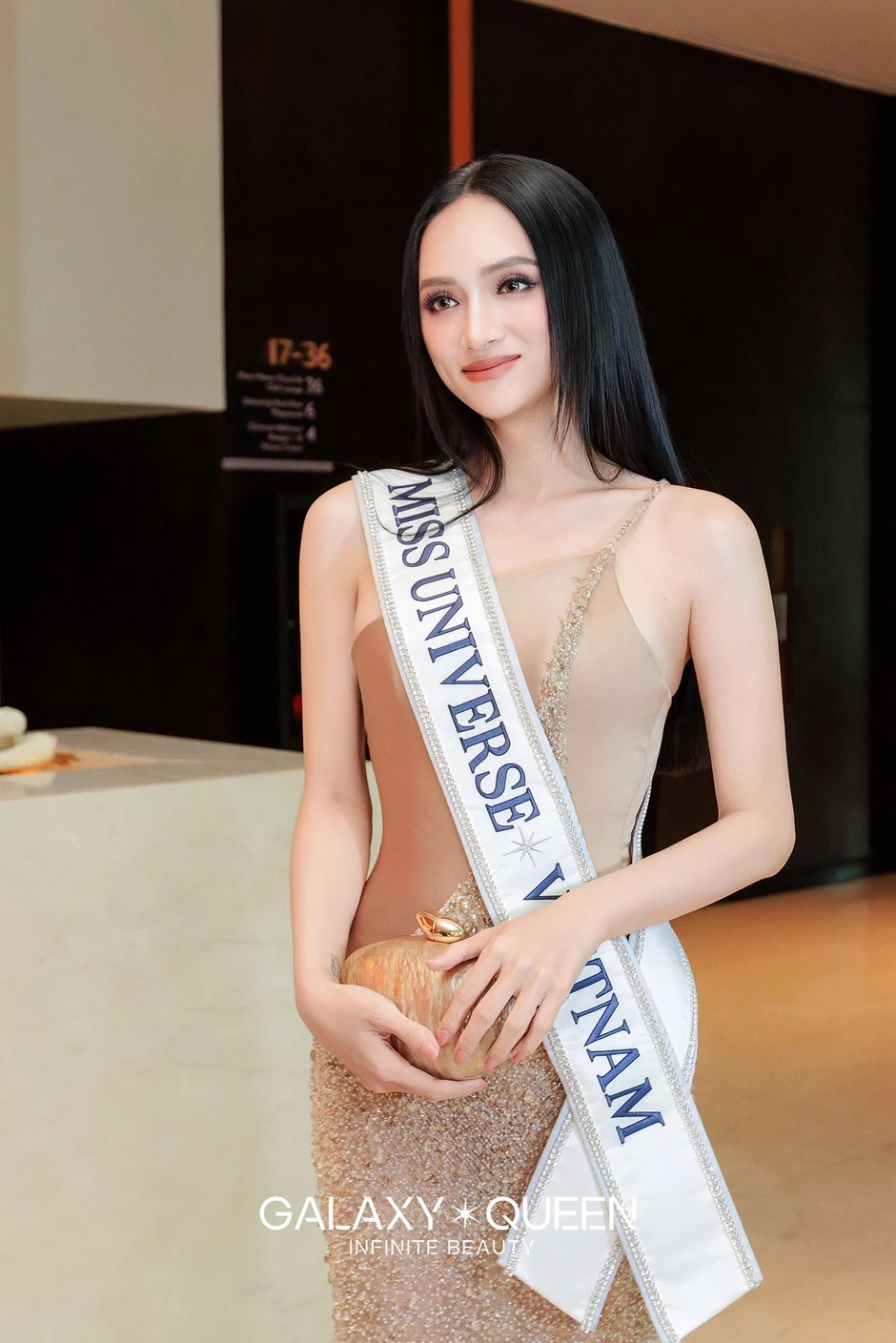 Chủ tịch Miss Universe Vietnam từ bỏ bản quyền, tố cuộc thi thiếu sự minh bạch với Hương Giang