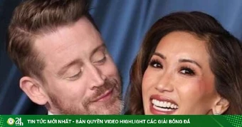 Chuyện tình 9 năm của sao phim Ở nhà một mình cùng hôn thê gốc Á
