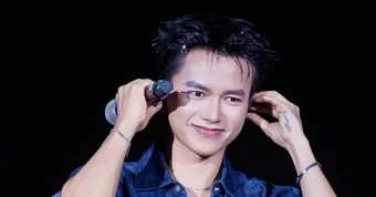 Clip khó tin của nhạc sĩ đắt show nhất Việt Nam