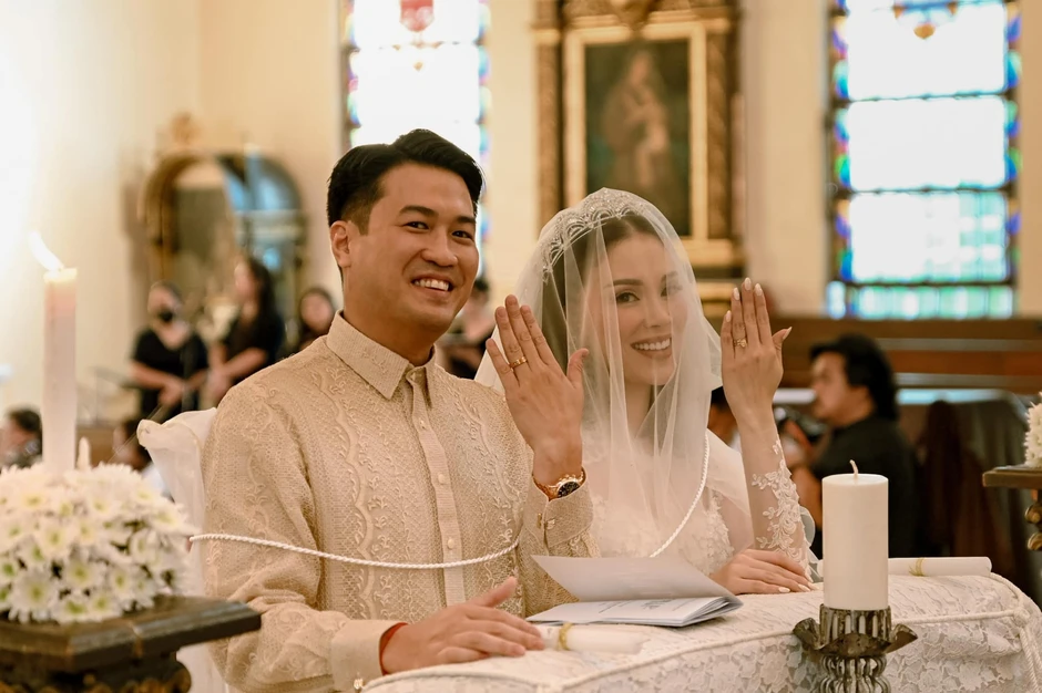 Cô gái Việt khiến con trai tỷ phú phải thốt lên: "Thành tựu của tôi là thuyết phục cô ấy kết hôn"