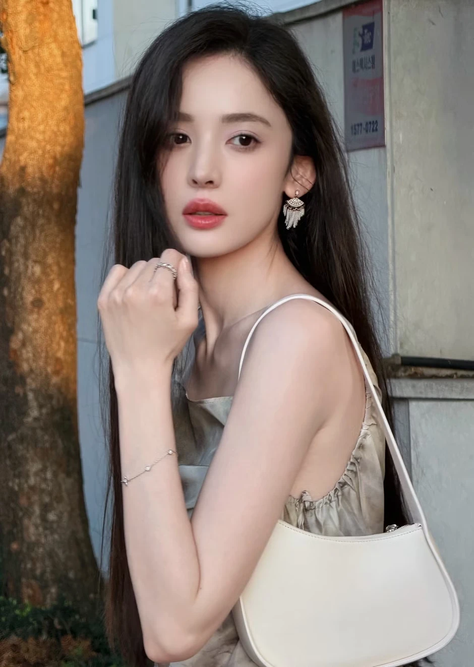 Cổ Lực Na Trát khiến 60 triệu người mê mẩn Cổ Lực Na Trát khiến 60 triệu người mê mẩn