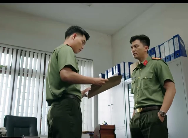 Con gái Trung tá Minh bị kẻ lạ tiếp cận tại trường Con gái Trung tá Minh bị kẻ lạ tiếp cận tại trường