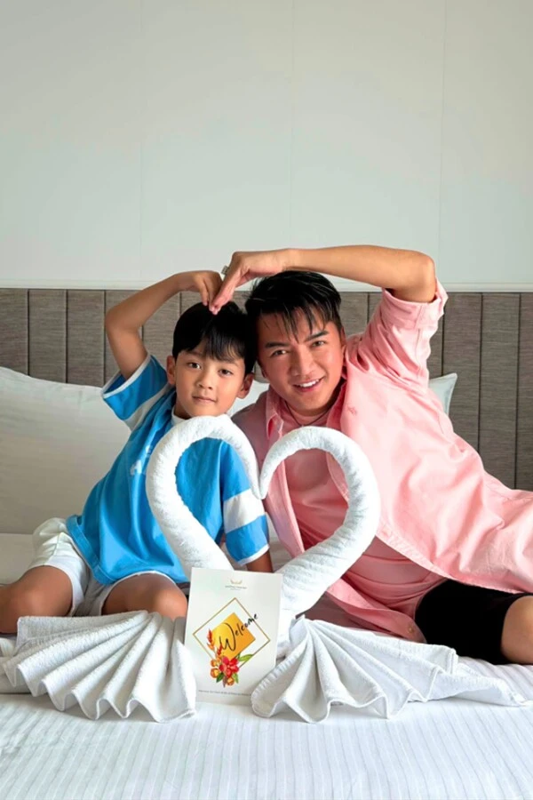 Con trai Đàm Vĩnh Hưng thân thiết với Mỹ Tâm
